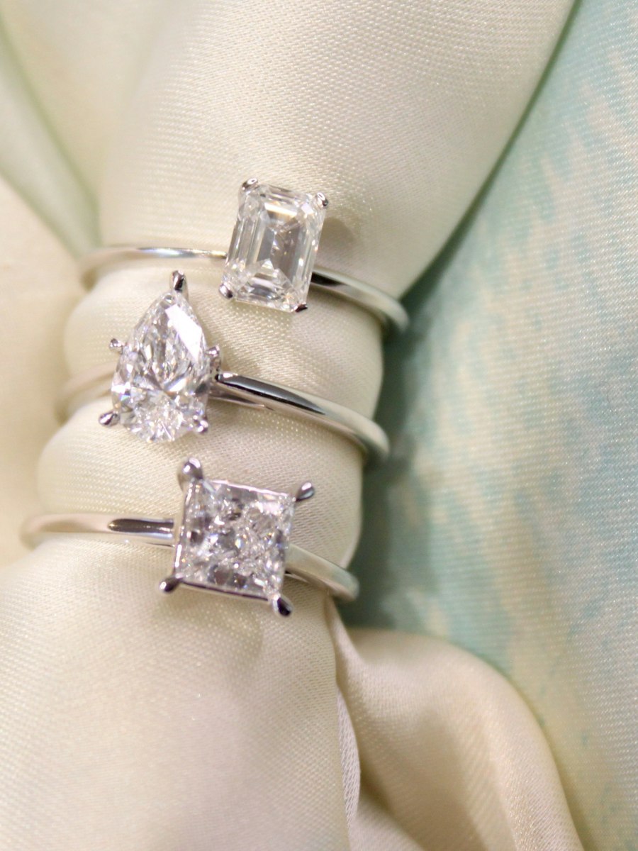 Pétale cocktail ring