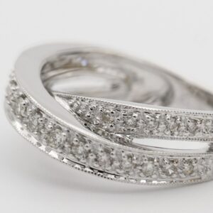 Plain court wedding band